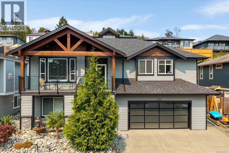 235 Golden Oaks Crescent, Nanaimo, British Columbia, V9T0K8, Nanaimo, British Columbia — photo 1 of 5