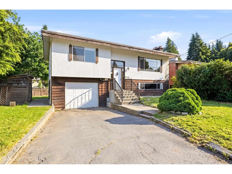 1940 EAGLE Street, Abbotsford, British Columbia, V2S3A6, Abbotsford, British Columbia — photo 1 of 5
