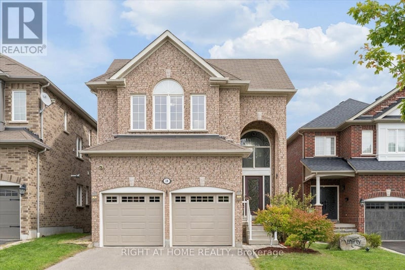 28 Bradford Court, Whitby (Blue Grass Meadows), Ontario, L1N0G7, Whitby (Blue Grass Meadows), Ontario — photo 1 of 5