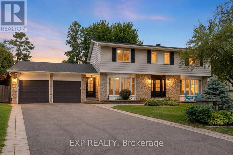11 Roberta Crescent, Ottawa, Ontario, K2J1G5, Ottawa, Ontario — photo 1 of 5
