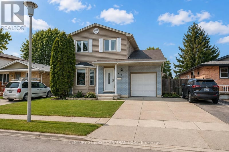 345 Banbury Crescent, London South (South T), Ontario, N5Z4V1, London South (South T), Ontario — photo 1 of 5