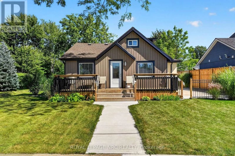 220 ROSEWOOD Avenue, Fort Erie (Crystal Beach), Ontario, L0S1B0, Fort Erie (Crystal Beach), Ontario — photo 1 of 5