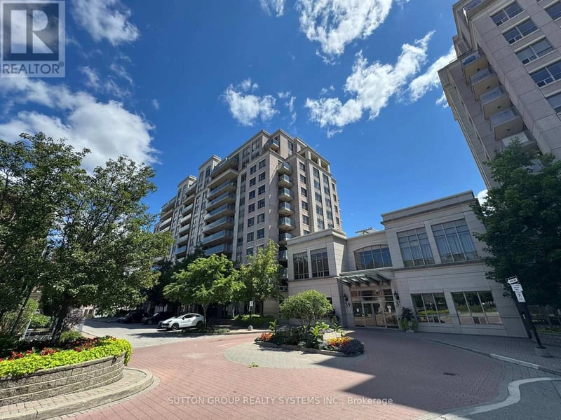 #LPH5 39 Galleria Parkway, Markham (Commerce Valley), Ontario, L3T0A6, Markham (Commerce Valley), Ontario — photo 1 of 5
