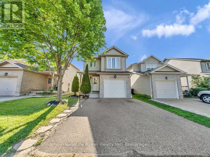 39 Reistview Street, Kitchener, Ontario, N2E4H3, Kitchener, Ontario — photo 1 of 5
