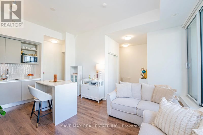 #129 3020 Trailside Drive, Oakville (GO Glenorchy), Ontario, L6M4M2, Oakville (GO Glenorchy), Ontario — photo 1 of 5