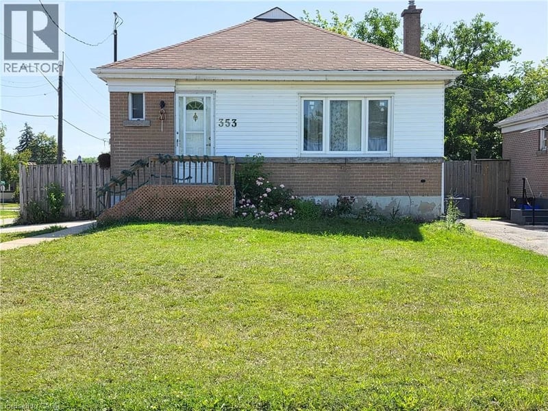 353 EAST 21ST Street, Hamilton, Ontario, L8V2V1, Hamilton, Ontario — photo 1 of 5