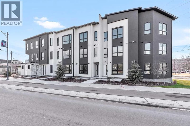 4905 Bowness Road Northwest, Calgary, Alberta, T3B1H1, Calgary, Alberta — photo 1 of 5