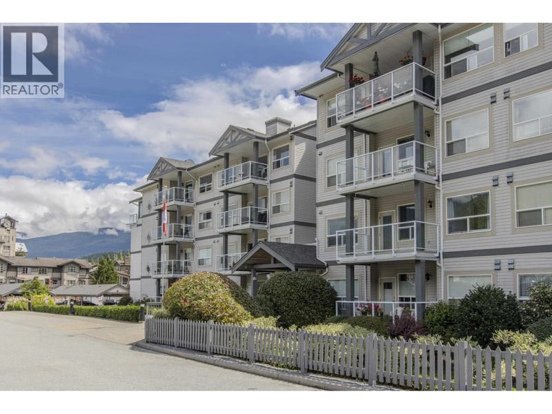 #207 1203 PEMBERTON Avenue, Squamish, British Columbia, V8B0J7, Squamish, British Columbia — photo 1 of 5