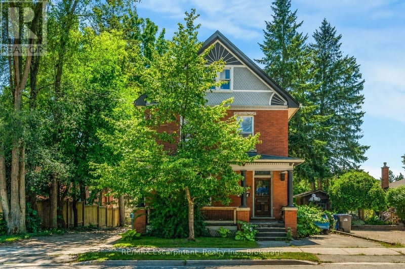 458 Woolwich Street, Guelph (Exhibition Park), Ontario, N1H3X5, Guelph (Exhibition Park), Ontario — photo 1 of 5
