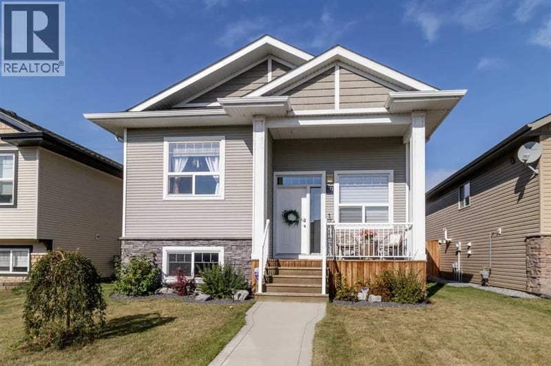 20 Radcliff Way, Sylvan Lake, Alberta, T4S0K1, Sylvan Lake, Alberta — photo 1 of 5