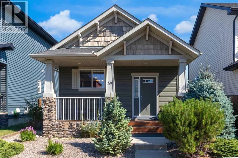 44 Ravenslea Crescent Southeast, Airdrie, Alberta, T4A0H3, Airdrie, Alberta — photo 1 of 5
