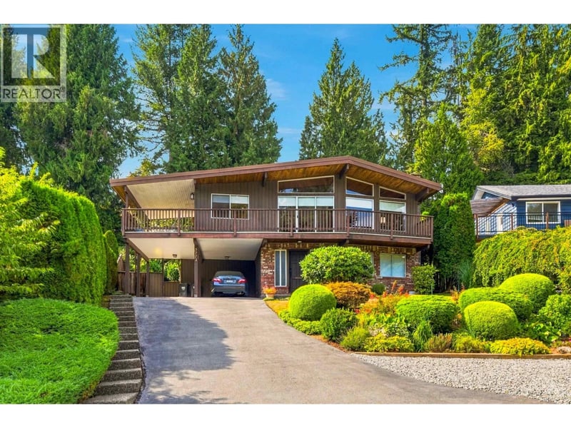 3773 REGENT Avenue, North Vancouver, British Columbia, V7N2C3, North Vancouver, British Columbia — photo 1 of 5