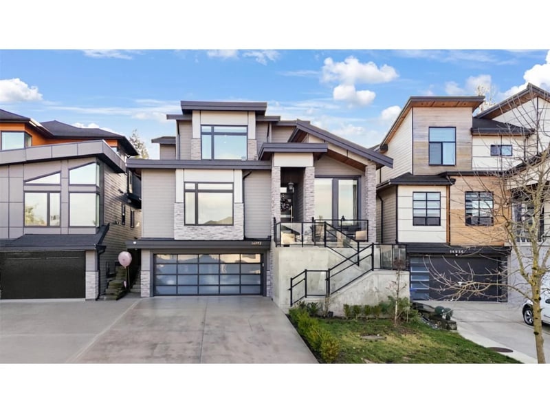 14932 35A Avenue, Surrey, British Columbia, V3Z0Y7, Surrey, British Columbia — photo 1 of 5