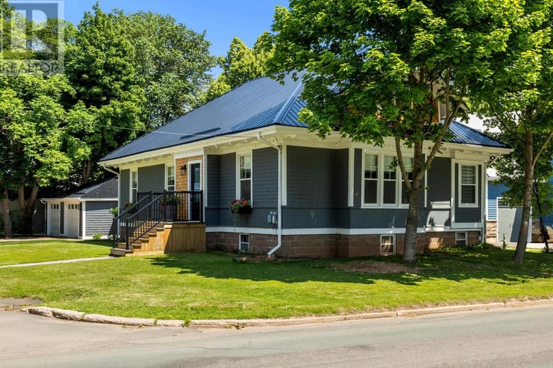 20 NORTH RIVER Road, Charlottetown, Prince Edward Island, C1A3K4, Charlottetown, Prince Edward Island — photo 1 of 5
