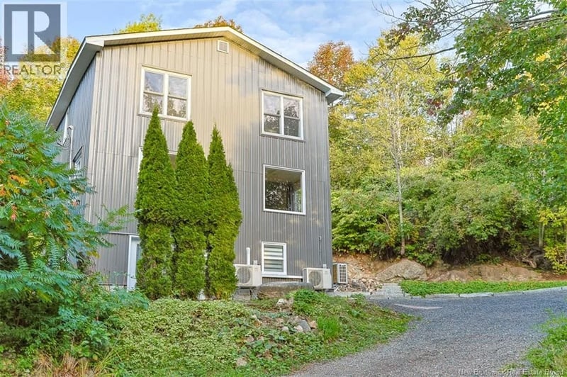 155 Victoria Road, Saint John, New Brunswick, E2M6W5, Saint John, New Brunswick — photo 1 of 5