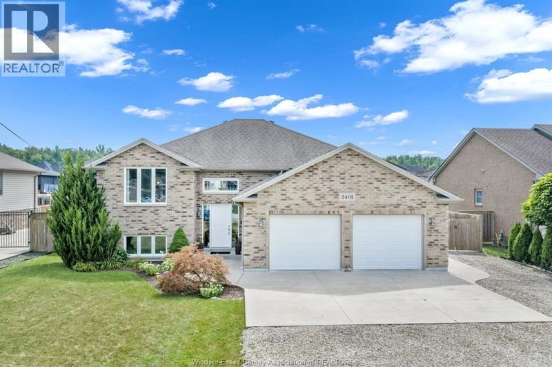8401 MIDDLE Sideroad, Amherstburg, Ontario, N0R1J0, Amherstburg, Ontario — photo 1 of 5