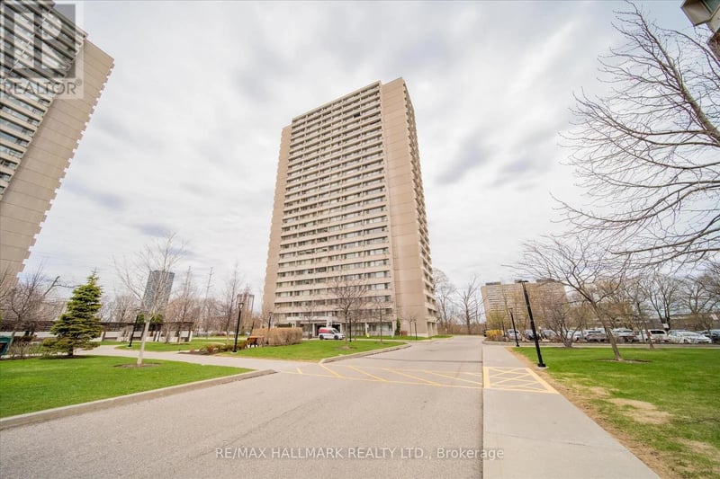 #1101 725 Don Mills Road, Toronto (Flemingdon Park), Ontario, M3C1S6, Toronto (Flemingdon Park), Ontario — photo 1 of 5