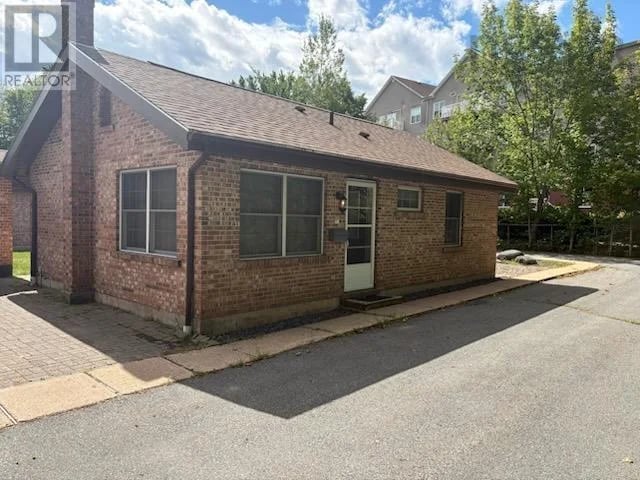 #5 19 Hirtle Drive, Bridgewater, Nova Scotia, B4V3T7, Bridgewater, Nova Scotia — photo 1 of 5