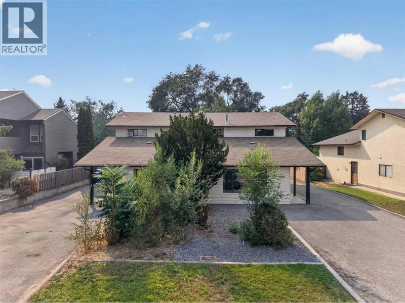 1494/1496 Elm Street, Kelowna, British Columbia, V1Y3W9, Kelowna, British Columbia — photo 1 of 5