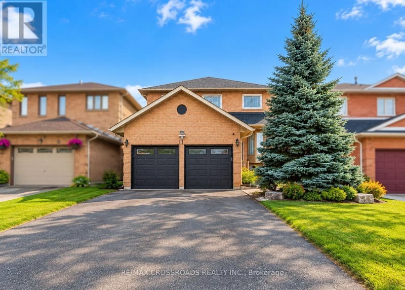 11 Murkar Crescent, Whitby (Blue Grass Meadows), Ontario, L1N8Y4, Whitby (Blue Grass Meadows), Ontario — photo 1 of 5