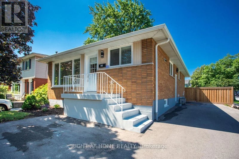 #Main 576 Turner Drive, Burlington (Appleby), Ontario, L7L2W7, Burlington (Appleby), Ontario — photo 1 of 5