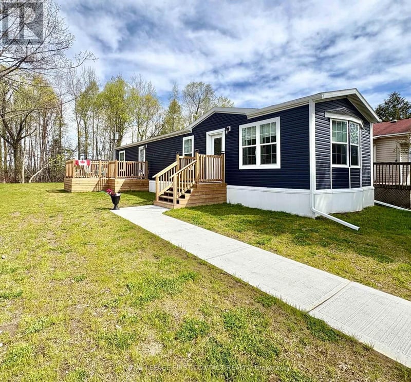 40 SHAMROCK Crescent, Essa, Ontario, L3W0A5, Essa, Ontario — photo 1 of 5