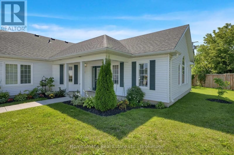 #404 300 Croft Street, Port Hope, Ontario, L1A0E1, Port Hope, Ontario — photo 1 of 5