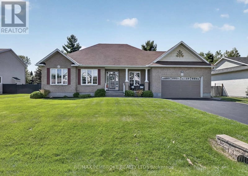 26 Bedard Boulevard, Petawawa, Ontario, K8H0B7, Petawawa, Ontario — photo 1 of 5