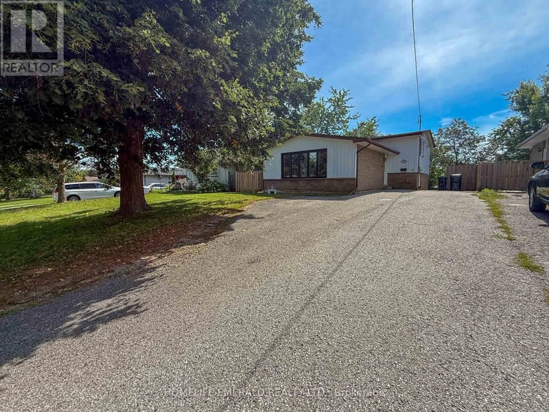 131 Cundles Road East, Barrie (Cundles East), Ontario, L4M3A1, Barrie (Cundles East), Ontario — photo 1 of 5