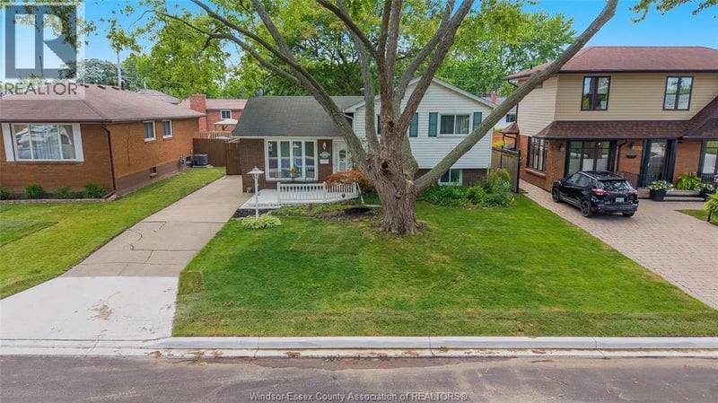 381 CARLING, Windsor, Ontario, N8S3X7, Windsor, Ontario — photo 1 of 5
