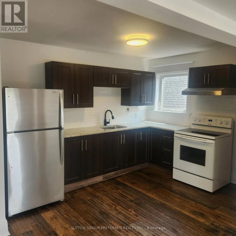 #Upper Unit 312 Wharncliffe Road South, London South (South F), Ontario, N6J2L7, London South (South F), Ontario — photo 1 of 5