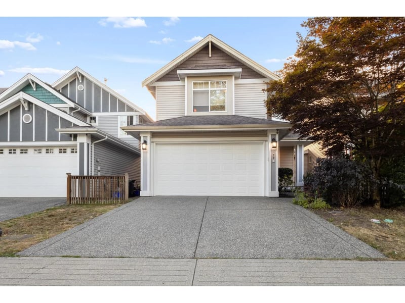 8197 212 Street, Langley, British Columbia, V2Y2C9, Langley, British Columbia — photo 1 of 5