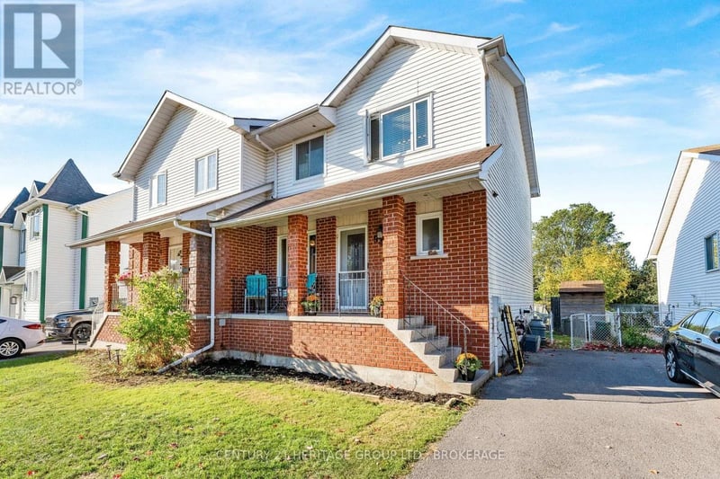 944 Warburton Crescent, Kingston (East Gardiners Rd), Ontario, K7M8L1, Kingston (East Gardiners Rd), Ontario — photo 1 of 5