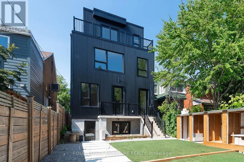 #1 7 Earnscliffe Road, Toronto (Oakwood Village), Ontario, M6E1J4, Toronto (Oakwood Village), Ontario — photo 1 of 5