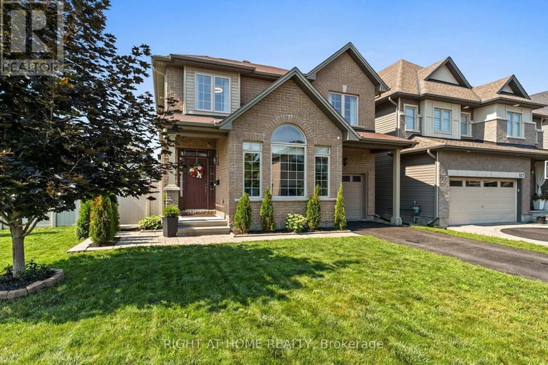 525 PEERLESS Street, Ottawa, Ontario, K2J5P9, Ottawa, Ontario — photo 1 of 5
