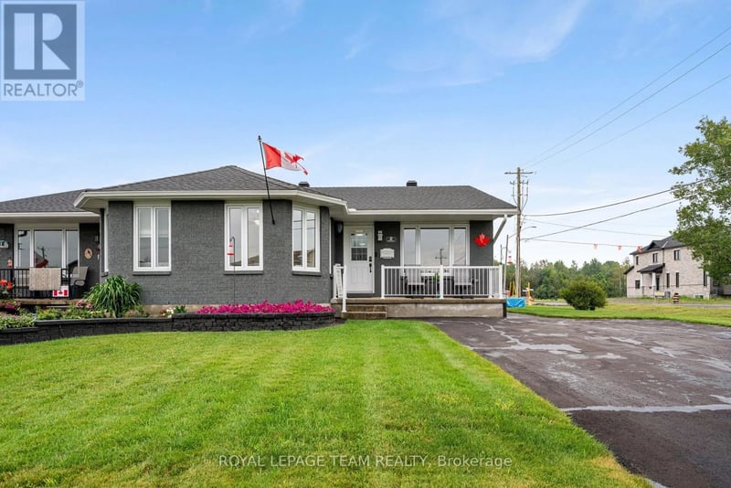 2 Billings Avenue West, South Dundas, Ontario, K0E1K0, South Dundas, Ontario — photo 1 of 5