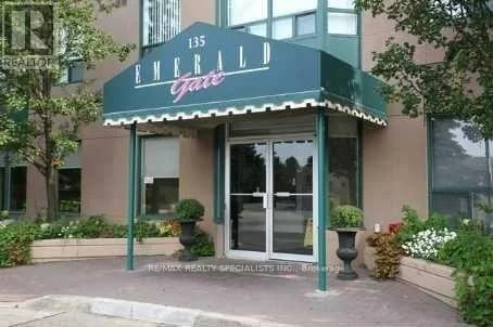 135 Hillcrest Avenue, Mississauga (Cooksville), Ontario, L5B4B1, Mississauga (Cooksville), Ontario — photo 1 of 5