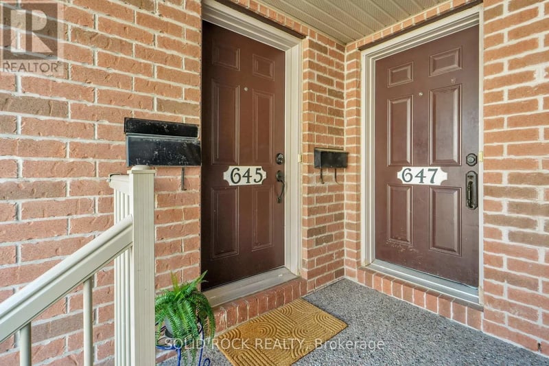 645 Reardon Private, Ottawa, Ontario, K1V2K8, Ottawa, Ontario — photo 1 of 5