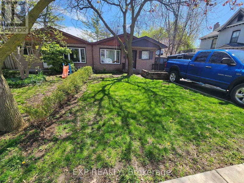 #Main Level 87 Wellington Street East, Brampton (Downtown Brampton), Ontario, L6W1Y6, Brampton (Downtown Brampton), Ontario — photo 1 of 5