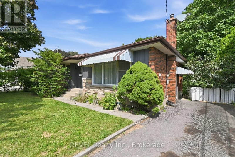 3664 Arlington Avenue, Niagara Falls (Stamford), Ontario, L2J2X2, Niagara Falls (Stamford), Ontario — photo 1 of 5