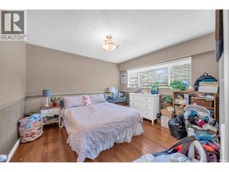 959 CAITHNESS Crescent, Port Moody, British Columbia, V3H1C7, Port Moody, British Columbia — photo 1 of 5