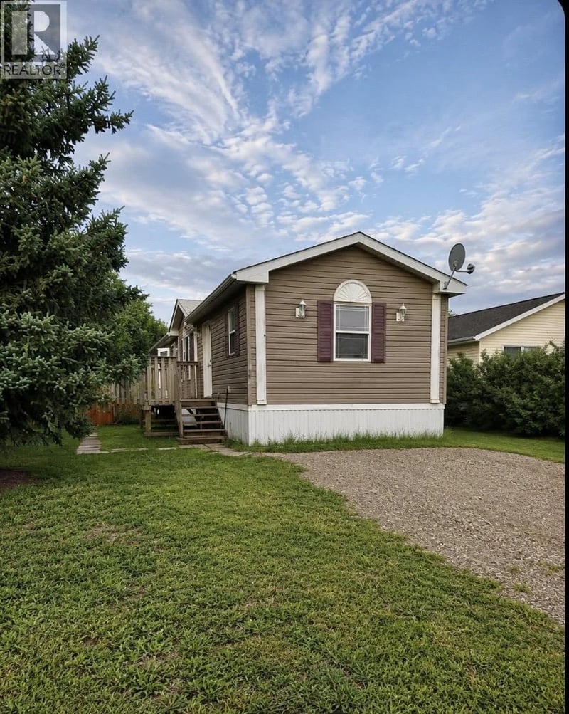 10055 100A Street, Taylor, British Columbia, V0C2K0, Taylor, British Columbia — photo 1 of 5