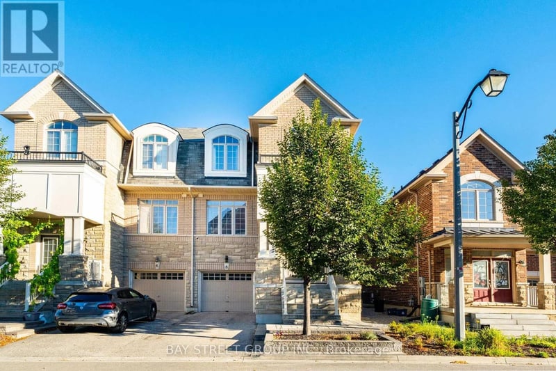 8 Zeng Cheng Drive, Markham (Victoria Square), Ontario, L6C0T7, Markham (Victoria Square), Ontario — photo 1 of 5