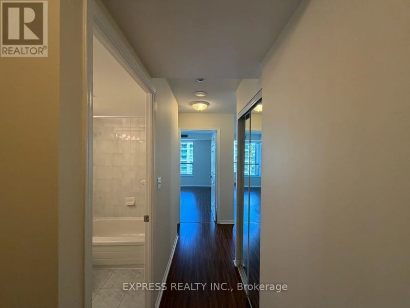 #906 29 Pemberton Avenue, Toronto (Newtonbrook East), Ontario, M2M4L5, Toronto (Newtonbrook East), Ontario — photo 1 of 5