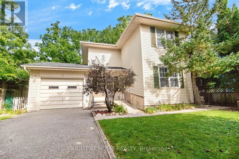 8 Amelia Street, Brant (Paris), Ontario, N3L1Z3, Brant (Paris), Ontario — photo 1 of 5