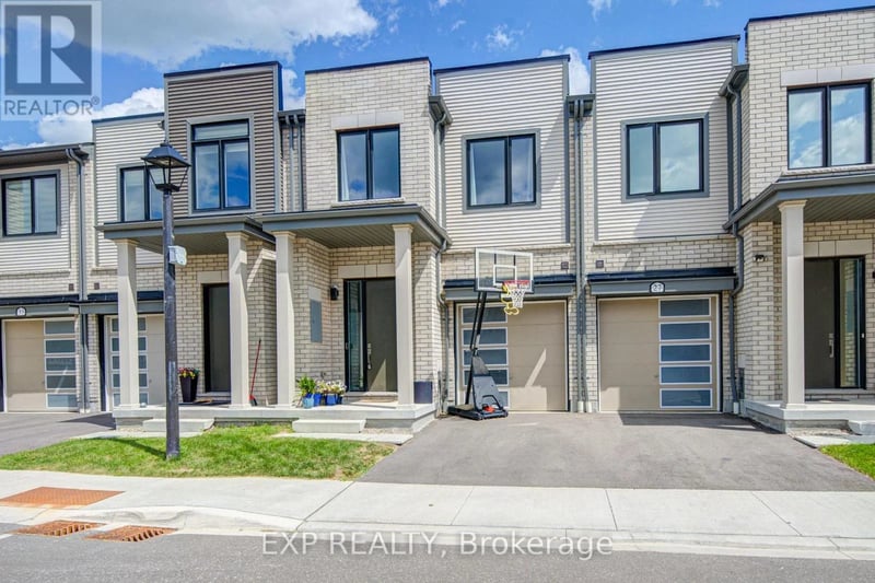 29 Sorbara Way, Whitby (Brooklin), Ontario, L1M0M4, Whitby (Brooklin), Ontario — photo 1 of 5
