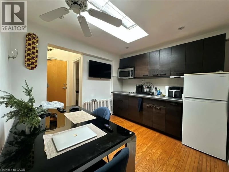 #3 237 JAMES Street North, Hamilton, Ontario, L8R2L2, Hamilton, Ontario — photo 1 of 5