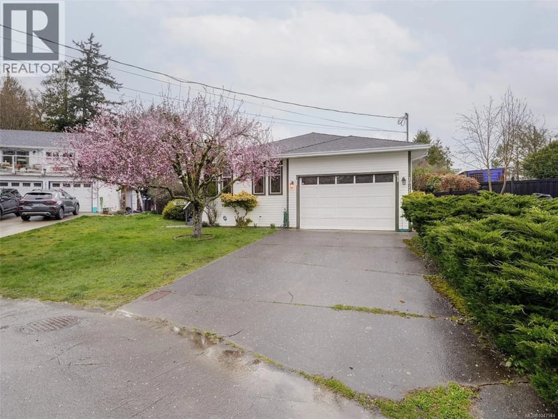 2011 Govenlock Place, Sooke, British Columbia, V9Z0M8, Sooke, British Columbia — photo 1 of 5