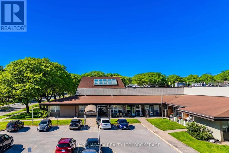 #110 6350 Dorchester Road, Niagara Falls (Dorchester), Ontario, L2G0A1, Niagara Falls (Dorchester), Ontario — photo 1 of 5