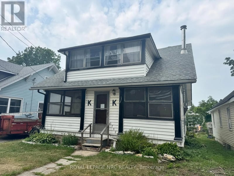 3752 Crystal Beach Drive, Fort Erie (Crystal Beach), Ontario, L0S1B0, Fort Erie (Crystal Beach), Ontario — photo 1 of 5